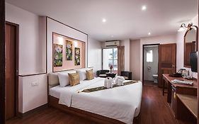 โรงแรมเคซี เพลซ ประตูน้ำ (SHA Extra Plus)